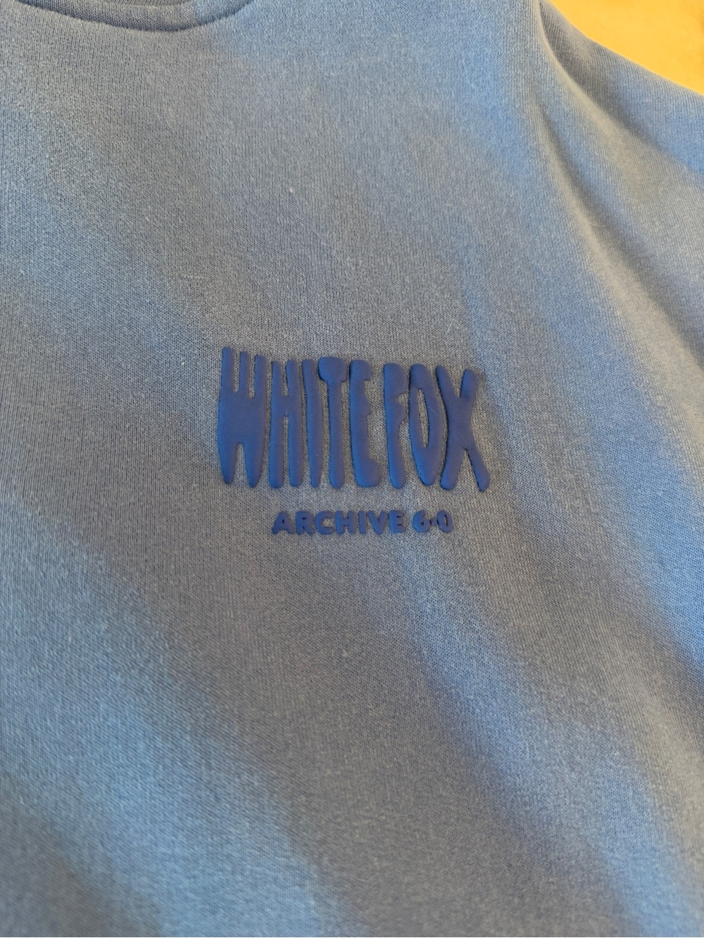 White Fox archive 6.0 blueberry sweatshirt XS s hoodie guc - Picture 3 of 6